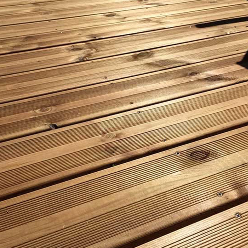 Decking PIN traité autoclave classe 4 rainuré L 390-420 x l 14,5 x E 2,8 cm