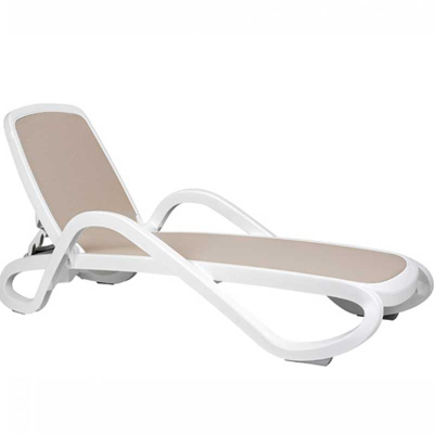 Chaise longue en polypropylène ALFA Blanc/ Tortora avec accoudoirs